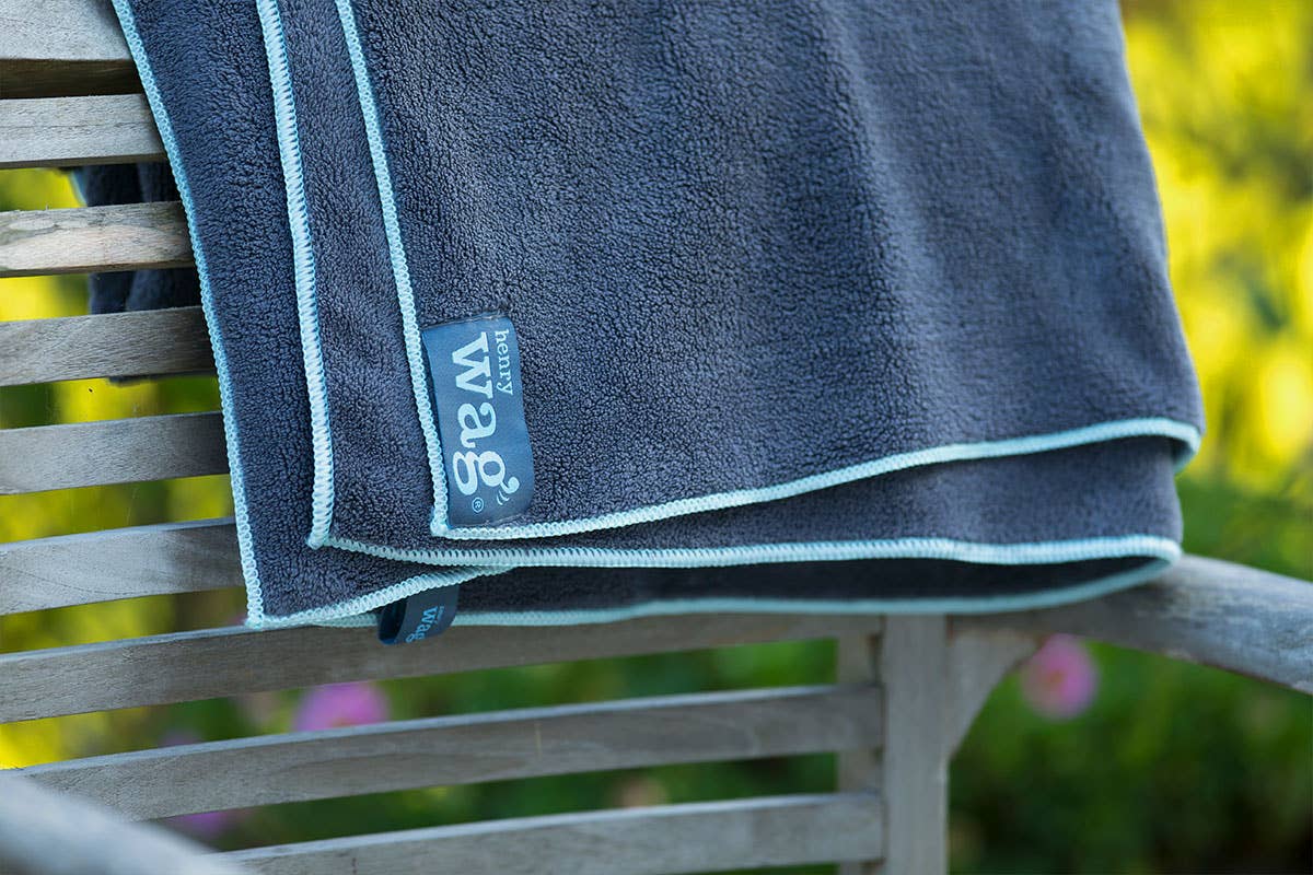 Henry Wag Pet Microfibre Towel: Large 150 x 100cm